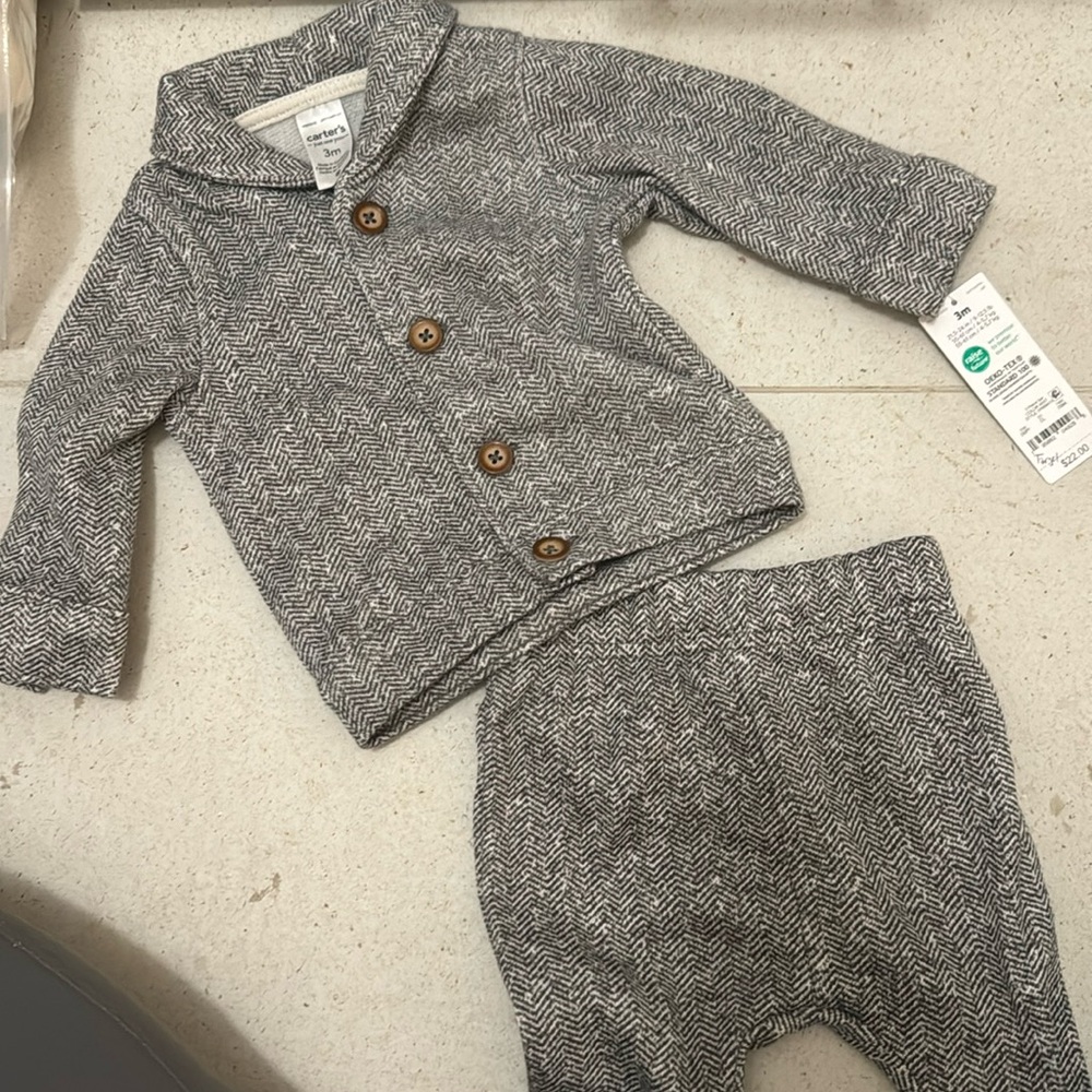 🧥 2 piece chevron jacket & packets for baby
